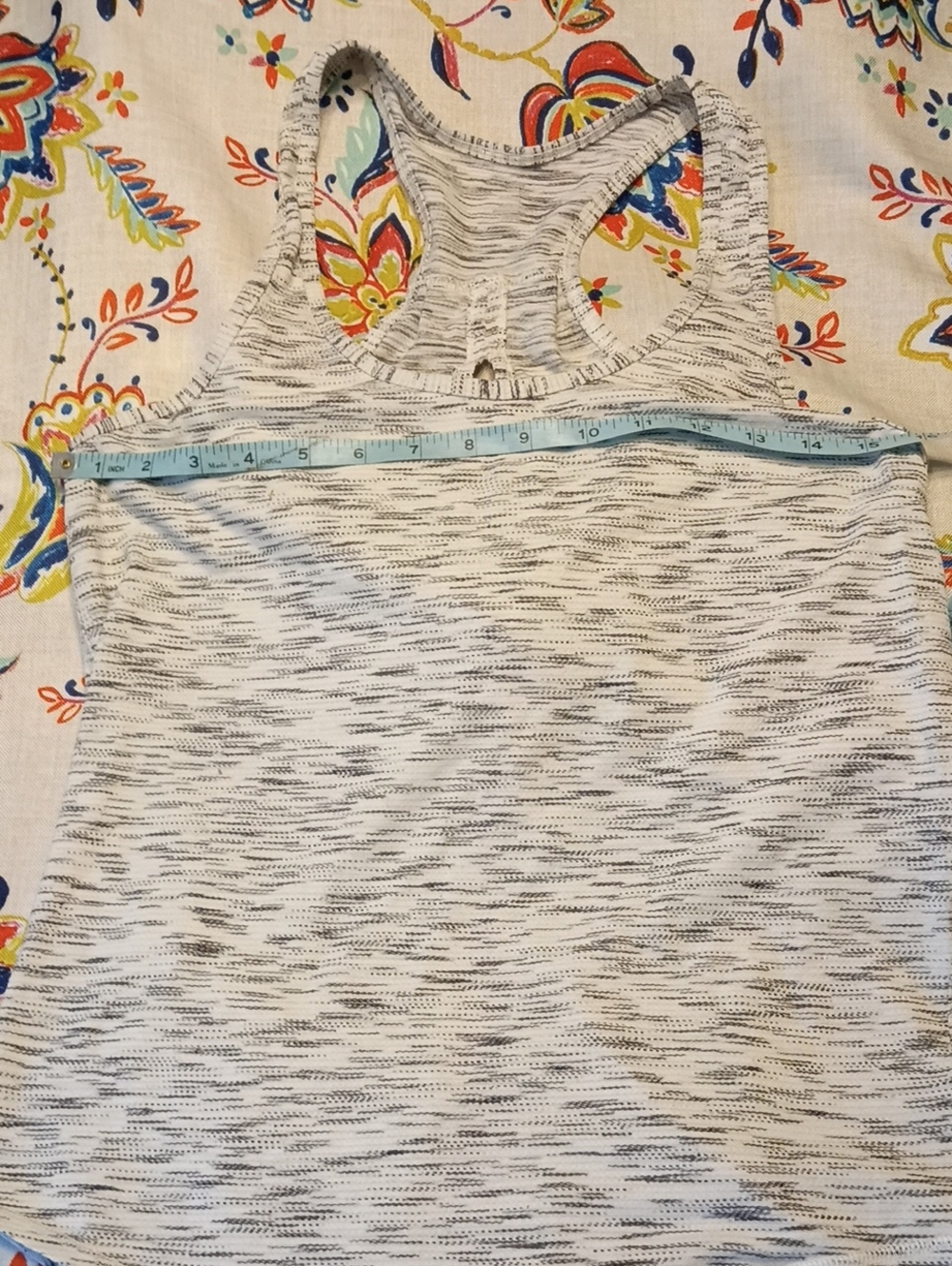 Lululemon Sz6 Top Lot - Picture 7 of 9